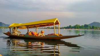 Fabulous Kashmir Vacation - With Houseboat Stay 4D 3N