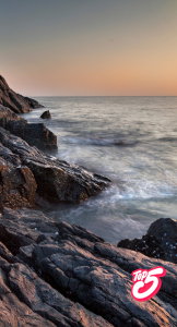 ocean meeting mountains in gokarna