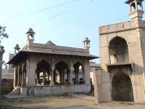 Abdulla Khans Tomb
