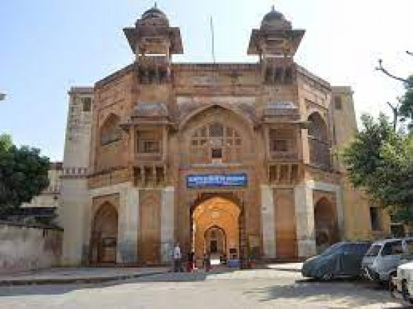 Akbars Palace And Museum