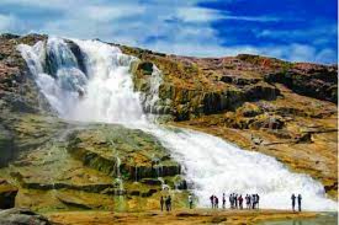 Kunthala Waterfalls