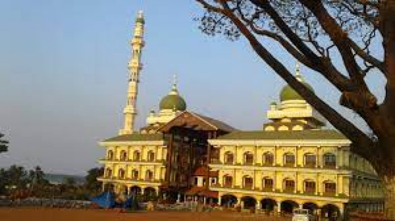 Malik Deena Mosque