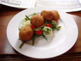 Nahar's Sidewalk Cafe