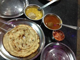 Adarsh Tandoori Bhojanalaya