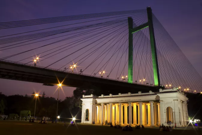 Spend an evening Princep Ghat in Kolkata