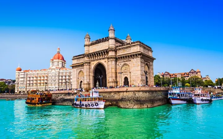 2. Witness the spectacular Gateway of India