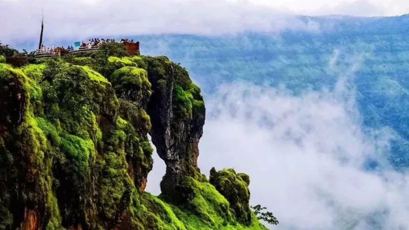 Enjoy the perfect weekend at Mahabaleshwar