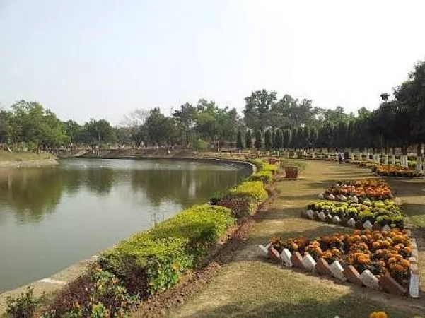 Detoxify yourself at the Mohan Kumar Mangalam Park