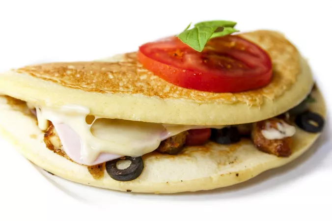 6. Amour Bistro: Chanakya Puri