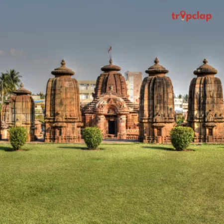 2.4. Lingaraja Temple, Bhubaneswar