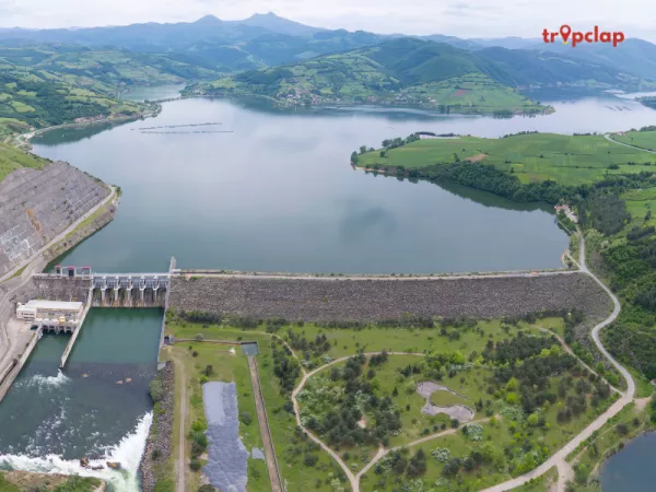 3. The Sardar Sarovar Dam  