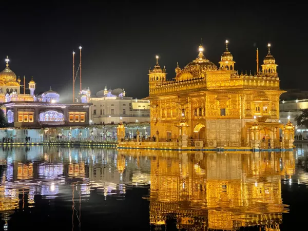 All you need to know about Amritsar Golden temple - a detail information