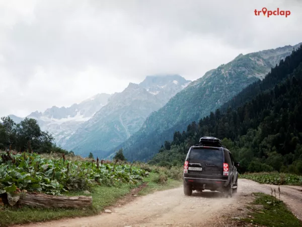 1. Manali to Leh Trip: