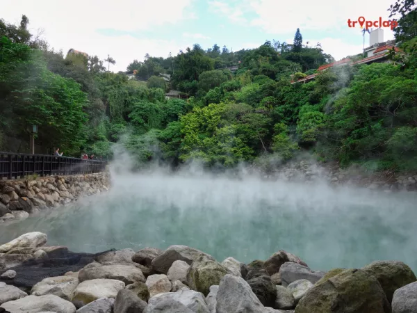The trek to Hemkund Sahib