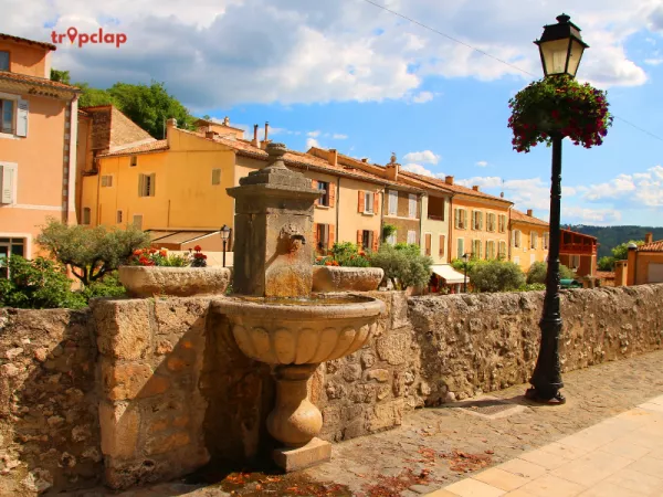 Moustiers-Sainte-Marie, Provence-Alpes-Côte d'Azur
