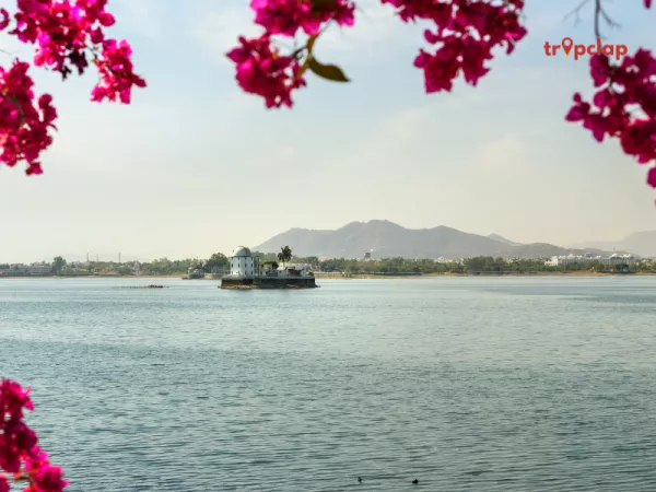 Fateh Sagar Lake