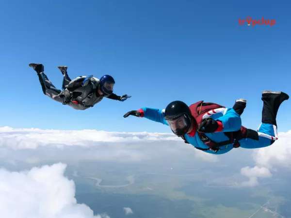 Skydiving in Aligarh