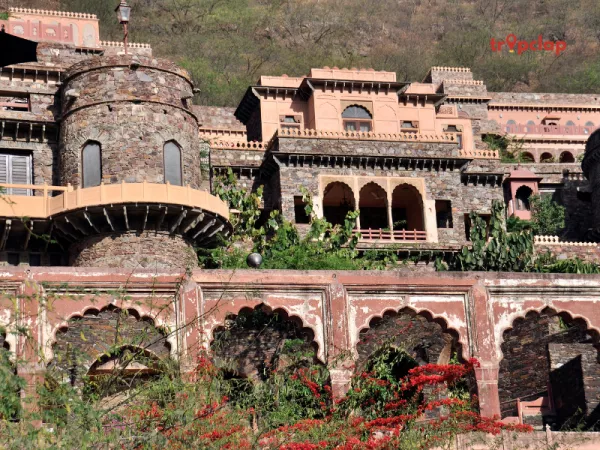 2. Neemrana