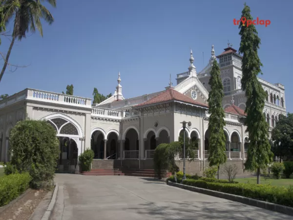 2. Aga Khan Palace