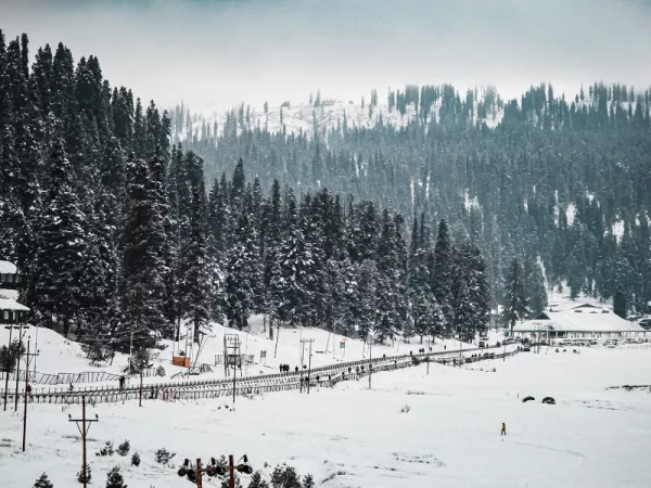 Heaven on Earth: The Enchanting Valleys of Kashmir Awaits This October